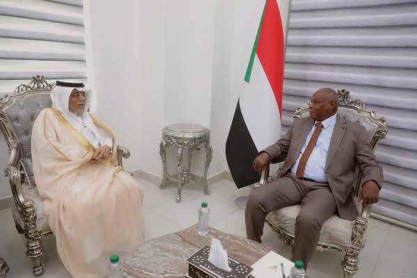 وزير الداخلية يلتقى سفير المملكة العربية السعودية بالسودان وسيادته يشيد بمواقف المملكة الداعمه للسودان