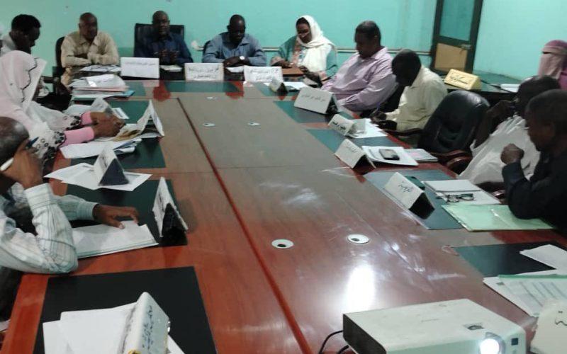 وزارة التربية بالقضارف تناقش المنحة المدرسية ومنحة المعلمين مع ممثل التعليم بمنظمة اليونيسف