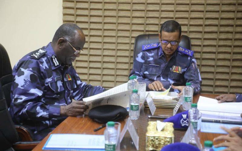 نائب المدير العام المفتش العام لقوات الشرطة يترأس إجتماع مجلس التطور والإشراف على شئون الشرطة بالولايات