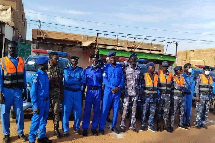 الإدارة العامة للشرطة المجتمعية تطلق مبادرة لإصحاح البيئة ومكافحة نواقل الأمراض في محلية شرق النيل بالشراكة مع دولقد للحلول المتكاملة