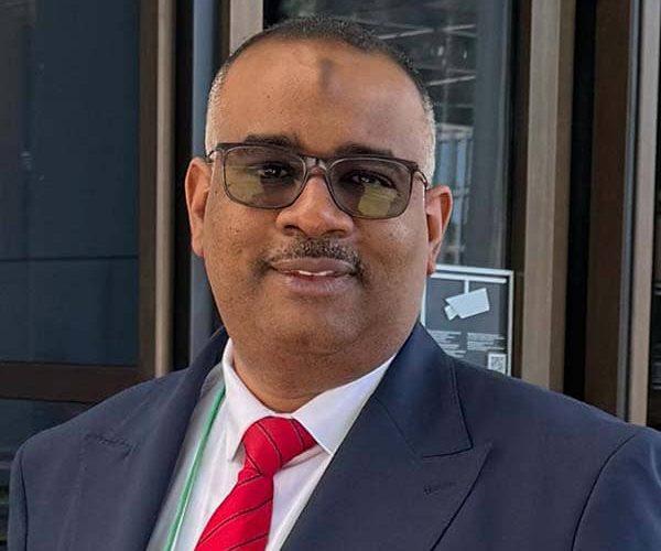كامل إدريس بين بورتسودان وأسمرا: هل يفتح السودان الباب لروسيا عبر إريتريا؟