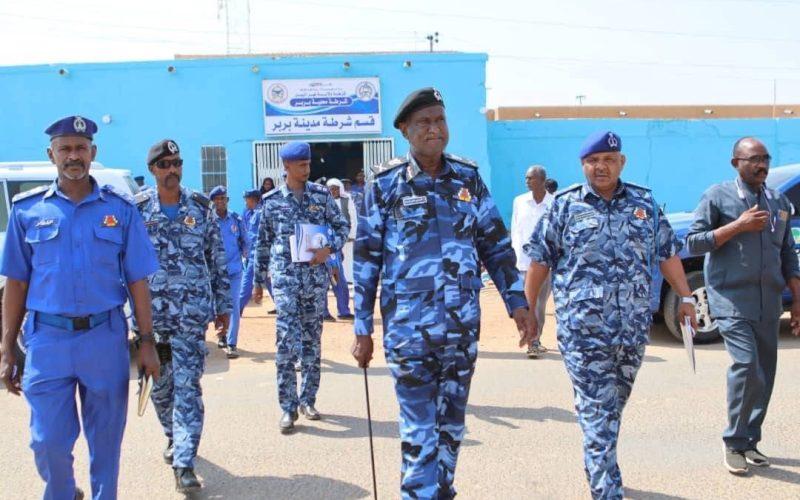 مدير شرطة ولاية نهر النيل يتفقد محلية بربر ؤيوكد علي أهمية تعزيز التعاون بين الشرطة والأجهزة العدلية وحكومة المحلية في تحقيق أهداف العملية الامنية