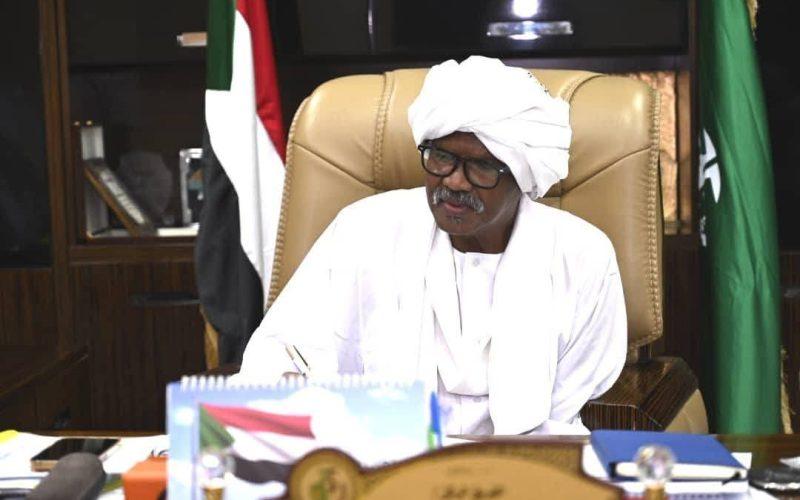 والي القضارف يلتقي مفوض الأمان والتكافل الاجتماعي وخفض الفقر