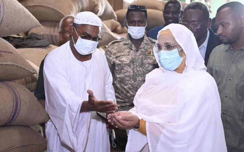 وزيرة شؤون مجلس الوزراء تؤكد أهمية رفع جودة المنتجات الزراعية بالقضارف