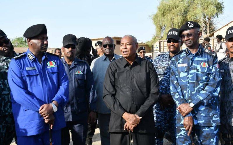 وزير الداخلية يضع حجر الأساس لعدد من المشروعات الشرطية لتعزيز العمل الأمني بولاية البحر الأحمر