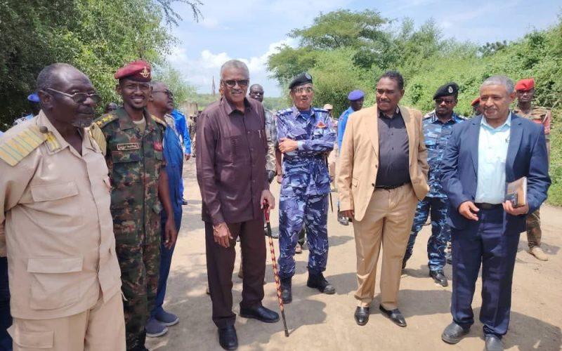 والي القضارف ومدير إدارة المعابر يتفقدان معبر القلابات الحدودي مع إثيوبيا