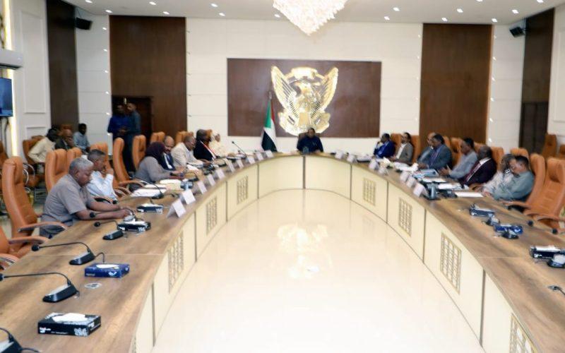 حكومة الأمل تؤكد أهمية وضع التدابير اللازمة لتحقيق الإستقرار الإقتصادي