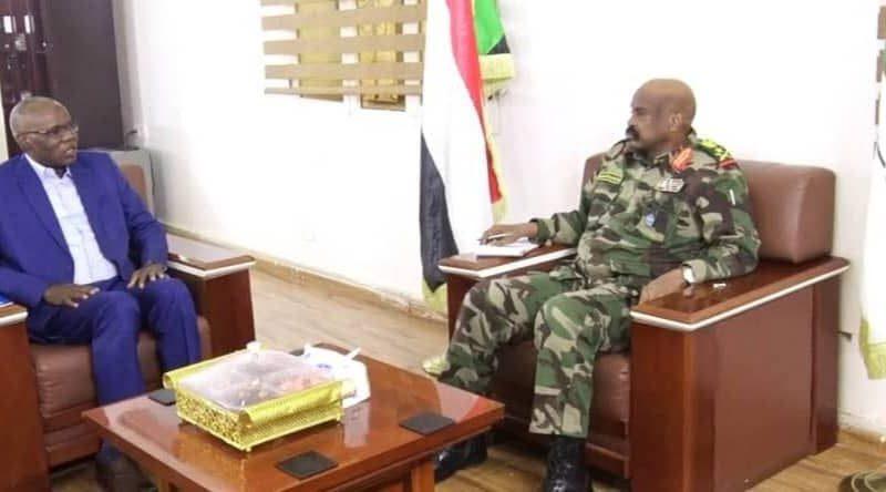 والي الشمالية يبحث مع معتمدية اللاجئين أوضاع اللاجئين وجهود العودة الطوعية