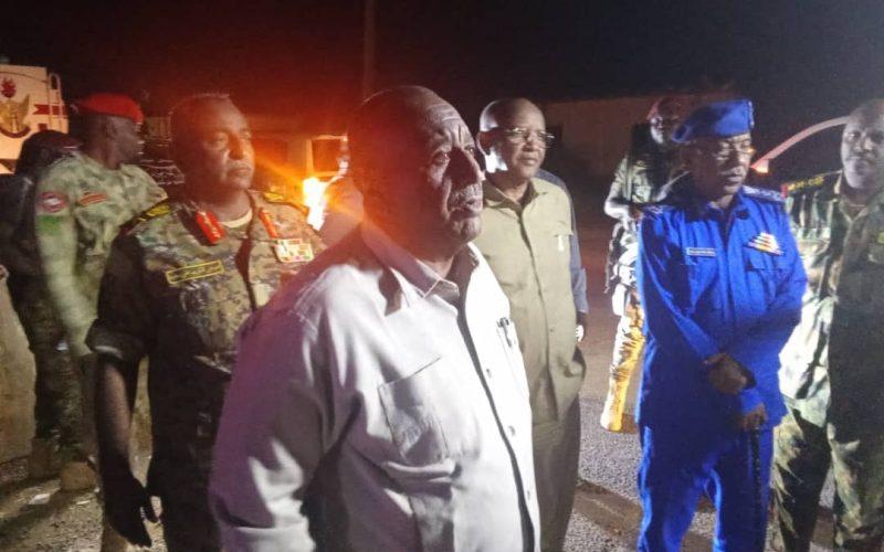 والى الجزيرة يتفقد معبر الولاية الغربى بطريق (مدنى – المناقل )