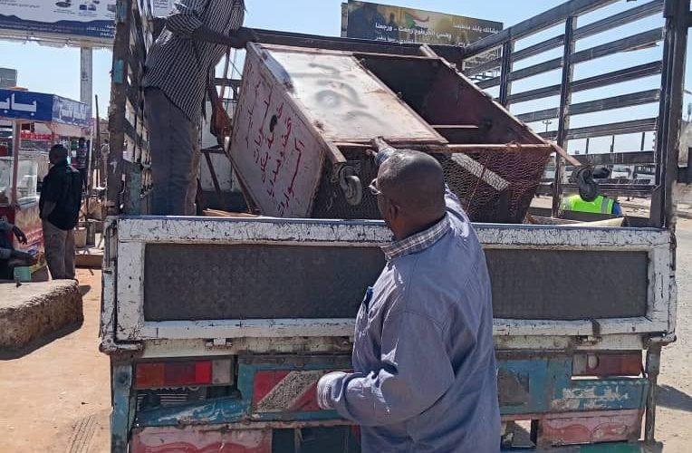 حملات مكثفة لإزالة المخالفات والتنظيم بوسط الخرطوم لتهيئة البيئة لعودة النشاط التجاري والخدمي