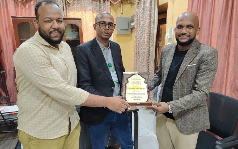 مفوض العون الإنساني بالشمالية يؤكد استمرار المفوضية في دعم مركز غسيل الكلى بدنقلا