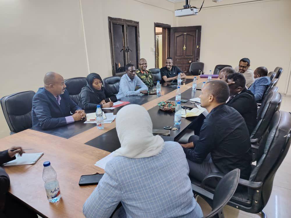 مجلس الأدوية يؤكد دعم الصناعة الدوائية الوطنية