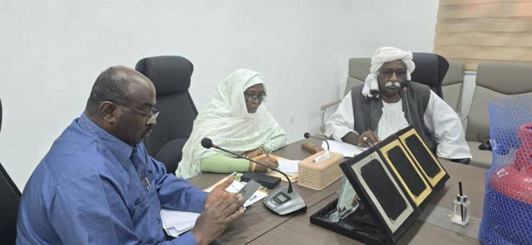 وزيرة المالية بنهر النيل تطلع على ملامح وموقف تنفيذ خطة العام 2026 