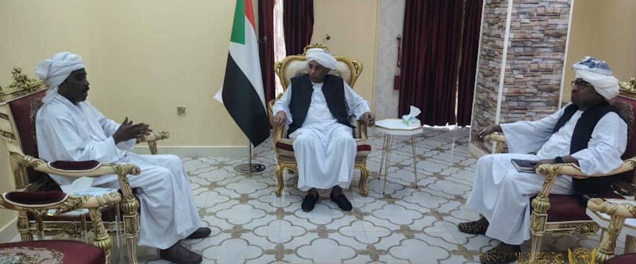 رئيس الوزراء يطلع على جهود وزارة الموارد البشرية والرعاية الإجتماعية في دعم معسكرات النازحين