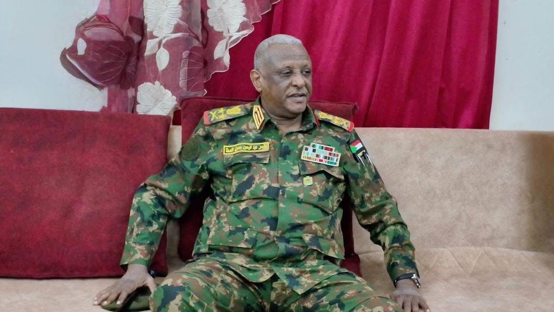 تفقد متقدم الأبيض وقيادة الفرقة الخامسة – عضو مجلس السيادة قائد القيادة الجوالة الفريق أول الركن ياسر العطا يؤكد مضي القوات المسلحة بعزيمة وثبات حتى تحقيق النصر