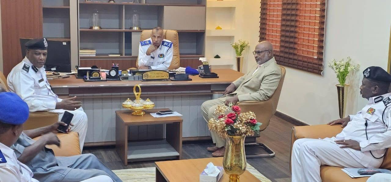 مدير الإدارة العامة للمرور يلتقي بقيادات الغرفة الفرعية للبصات السفرية لبحث ترتيبات تفويج عيد الفطر المبارك