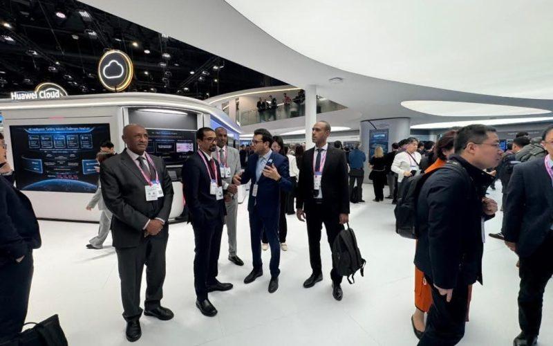 وزير التحول الرقمي والاتصالات يشارك في البرنامج الوزاري لمؤتمر MWC ببرشلونة