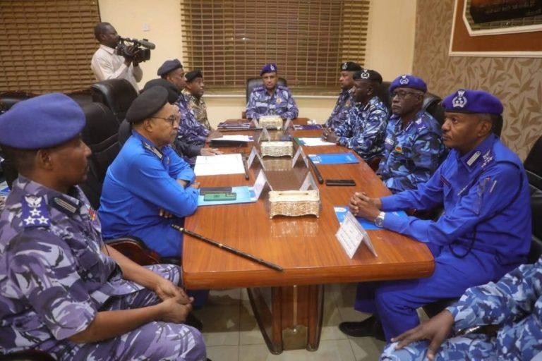 نائب المدير العام لقوات الشرطة يترأس اجتماع المجلس التنسيقي لحقوق الإنسان والقانون الدولي بوزارة الداخلية