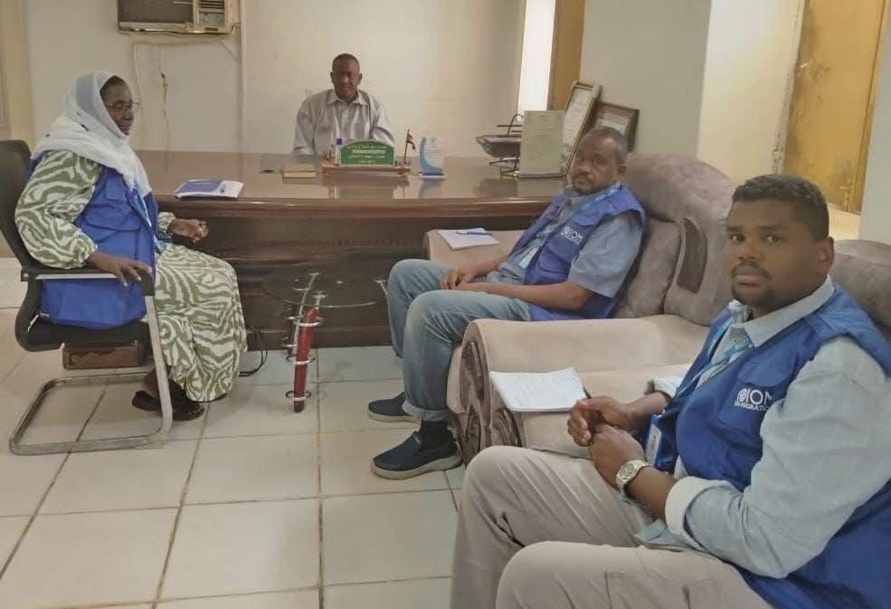 مفوض العون الانساني بسنار يبحث مع وفد منظمة الهجرة الدولية التدخل في المستشفيات