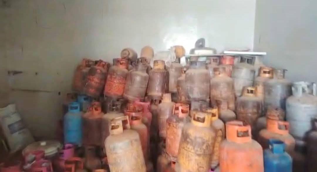 تنفيذي الخرطوم: توفر الوقود وغاز الطبخ وعمل المخابز والمواصلات خلال اليوم الرابع من عيد الفطر