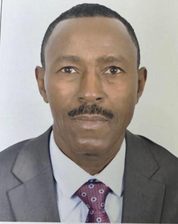 القائم بالأعمال بالسفارة السودانية في إنجمينا يطمئن على سير ونجاح امتحانات الشهادة الثانوية