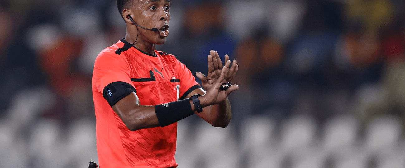 الحكم الصومالي عمر عبد القادر عرتن يفقد فرصة المشاركة في كأس العالم 2026