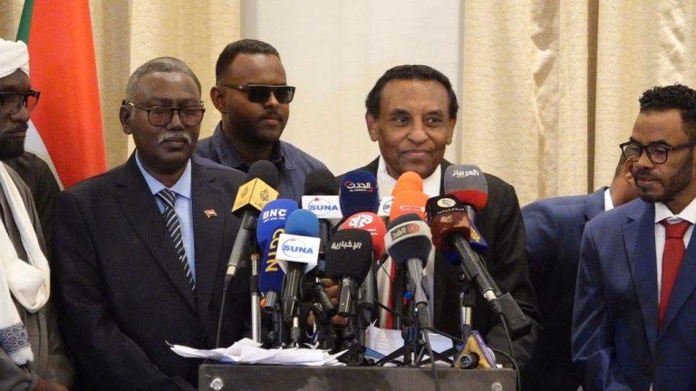 رئيس الوزراء: القوات المسلحة تمسك بزمام المبادرة ودارفور وكردفان على مشارف التحرير الكامل
