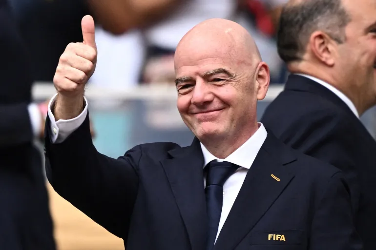 الاتحاد الدولي لكرة القدم سيدرس توسيع كأس العالم بعد نسخة 2026