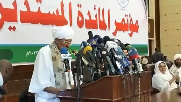 نداء أهل السودان يوصي بعدم حمل رئيس الوزراء (جنسية مزدوجة)