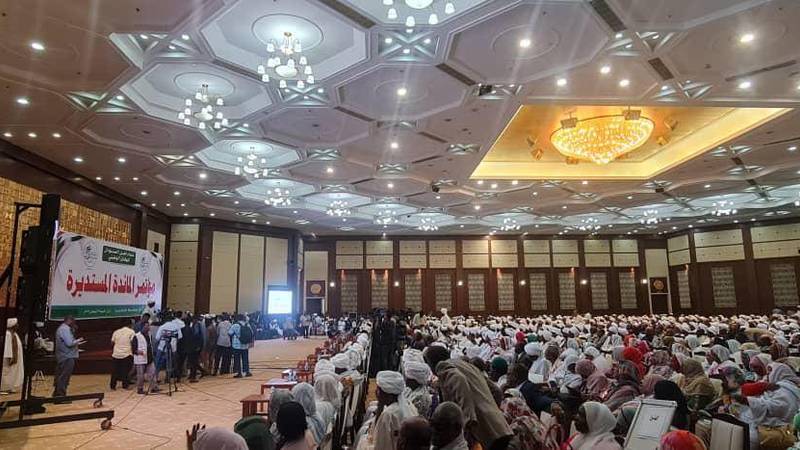 في مؤتمر (المائدة المستديرة).. إجماع على توافق الأطراف السودانية وصولا للانتخابات!