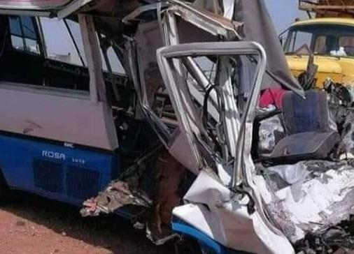 مصرع وإصابة “12” شخصا بحادث مروري بشرق السودان