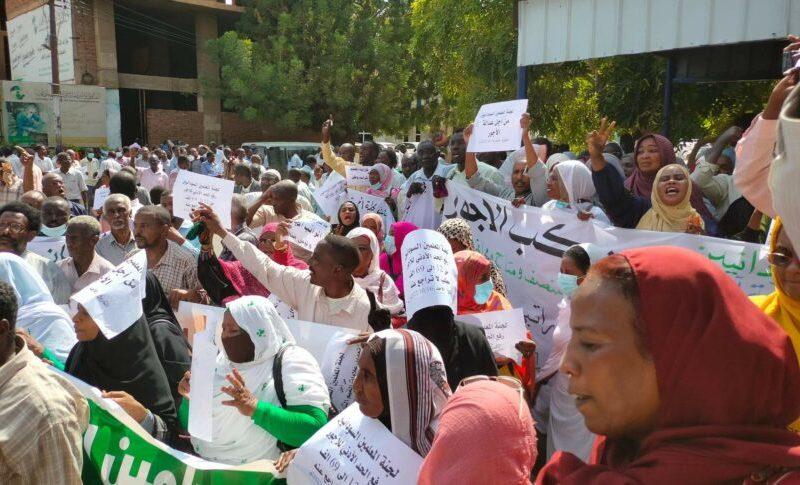إضرابٌ مرتقَب لآلاف المعلمين في السودان  غداً بسبب ضعف الرواتب