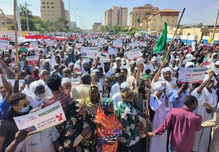 رفضاً للتدخل الأجنبي  ..  مظاهرات في السودان تطالب بطرد فولكر بيرتس