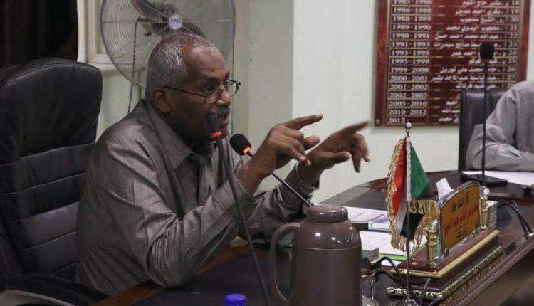السودان.. تفاصيل هاشتاق لإقالة وزير التربية والتعليم العام