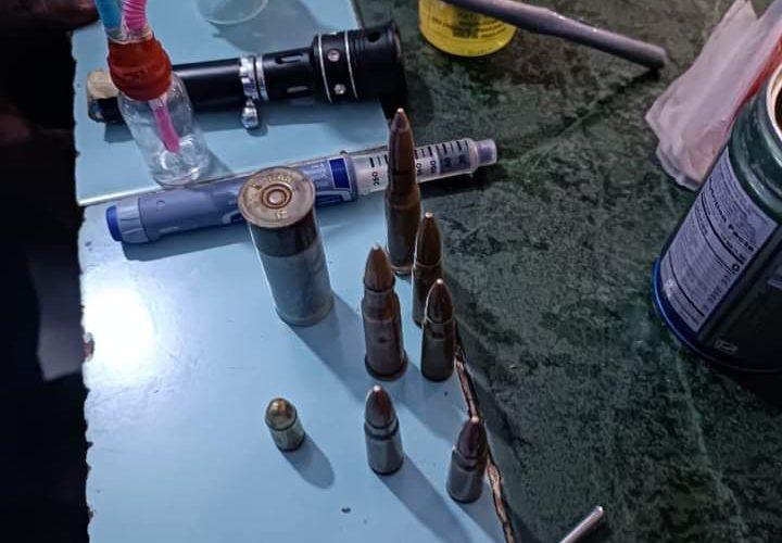 ضبط سلاح ومخدر “آيس” بشارع النيل بالخرطوم