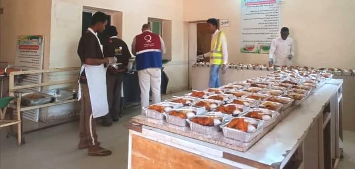 في أول تدخل إنساني : قطر الخيرية تقدم مواد غذائية لدعم مستشفيات بالخرطوم
