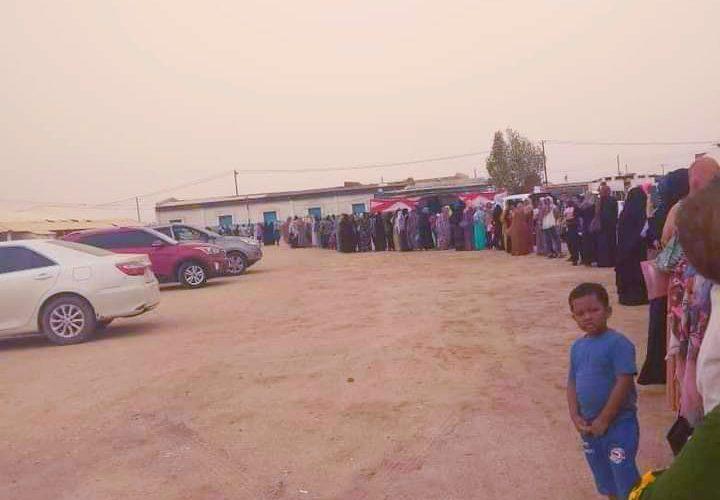بالصور.. ازدحام صفوف استخراج الجواز السوداني ببورتسودان في أول يوم من بدء العمل
