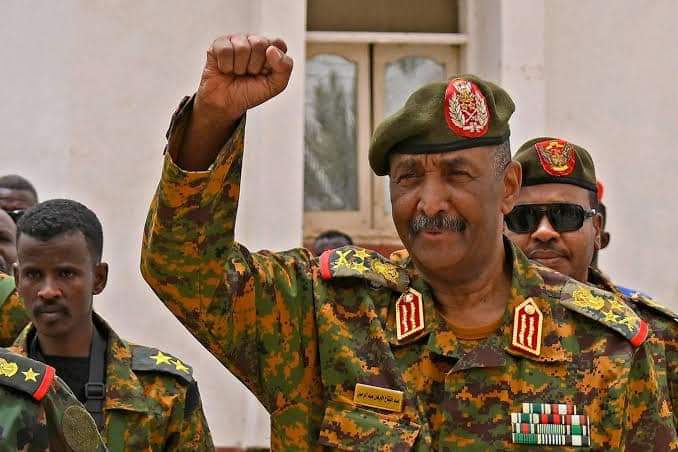 البرهان لسلاح المدفعية: مجموعة تريد أن تبتلع السودان والحرب وراءها أخوين يسعيان خلف مصالحهما