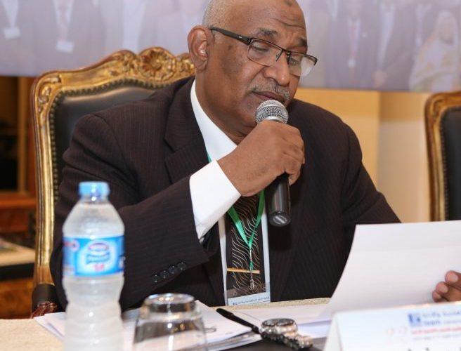 وزير النفط السوداني :  وفرة  في المواد البترولية