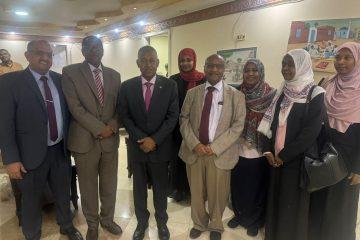 سفير السودان بالقاهرة يقف على أداء المجالس الطبية المتخصصة